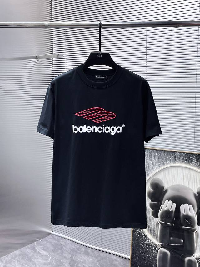 巴黎世家 Balenciaga 2024Ss新款 圆领 短袖 T恤 体恤 半袖 高端版本 专柜定制面料 透气舒适度高 细节无可挑剔 品牌元素设计理念 体现高品质